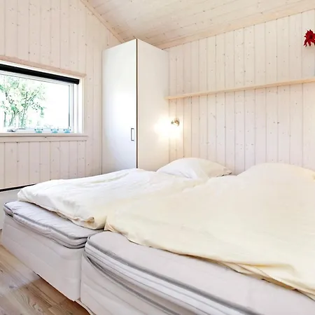 Six-person With Sleeping Alcove * Großenbrode