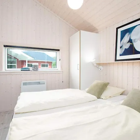 Six-person With Sleeping Alcove Hébergement de vacances *