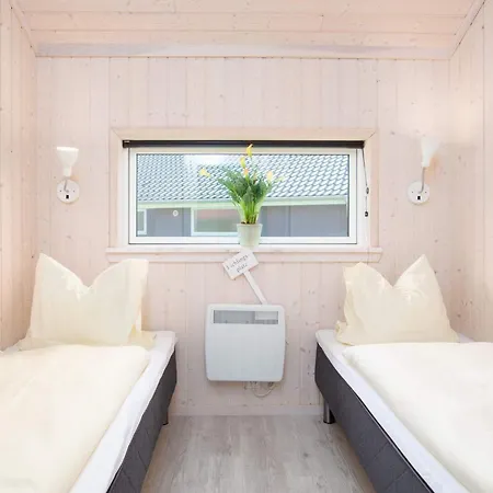 Six-person With Sleeping Alcove * Großenbrode